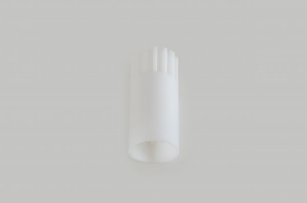 Injection molding plug